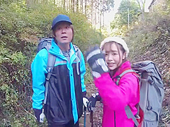 遭難サバイバル…極限状態での背徳三角関係