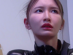 囚われた美人捜査官は無理やりイラマをさせられ涙を流す…屈辱のフェラチオに生チンを挿入され堕ちてゆく肉便器